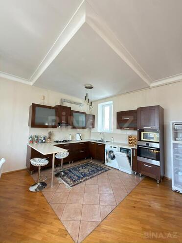 Satılır 5 otaqlı köhnə tikili 200 m², Nəsimi r., photo 8 from 31