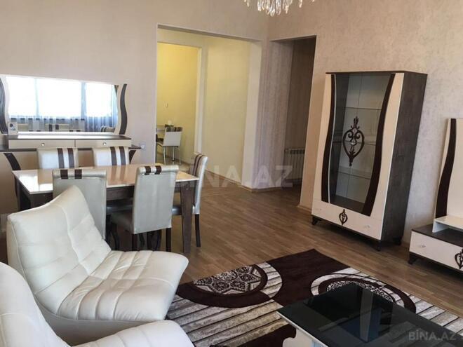İcarəyə verilir 3 otaqlı köhnə tikili 85 m², Sahil m., photo 1 from 15
