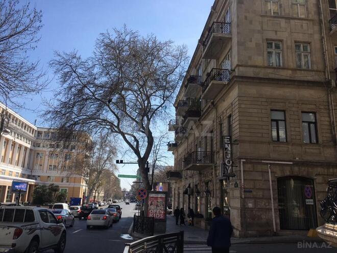 İcarəyə verilir 3 otaqlı köhnə tikili 85 m², Sahil m., photo 13 from 15