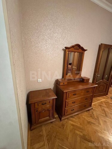 İcarəyə verilir 3 otaqlı yeni tikili 135 m², 28 May m., photo 9 from 13