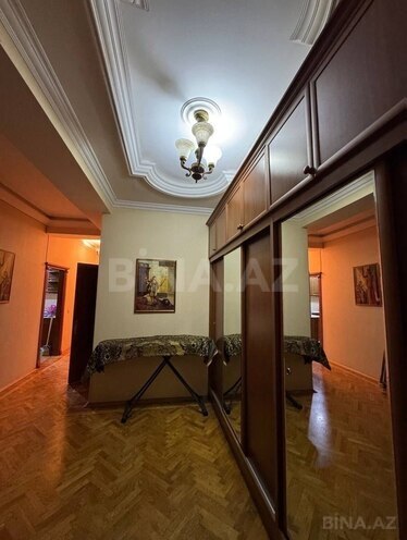 İcarəyə verilir 3 otaqlı yeni tikili 135 m², 28 May m., photo 11 from 13