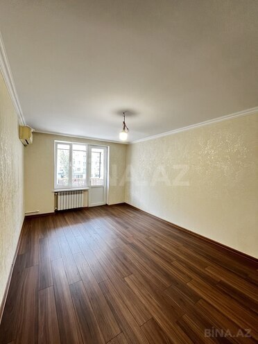 Продаётся 3-комн. вторичка 74 м², м. Иншаатчылар, photo 3 from 15