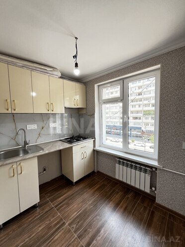 Продаётся 3-комн. вторичка 74 м², м. Иншаатчылар, photo 8 from 15