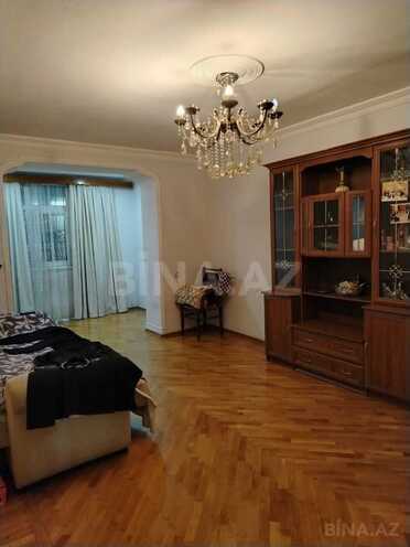 Satılır 3 otaqlı köhnə tikili 90 m², Neftçilər m., photo 1 from 24