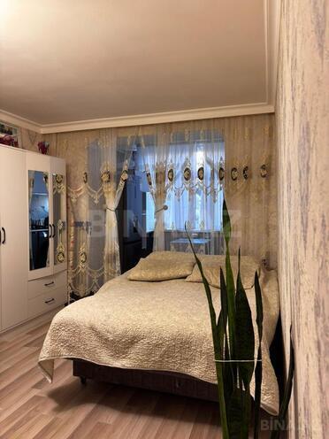 Satılır 2 otaqlı köhnə tikili 40 m², Qara Qarayev m., photo 1 from 15