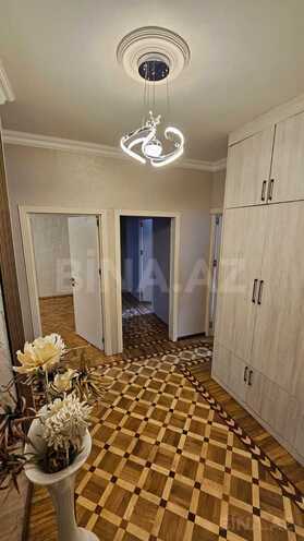 Satılır 5 otaqlı köhnə tikili 120 m², 8-ci mikrorayon q., photo 1 from 14