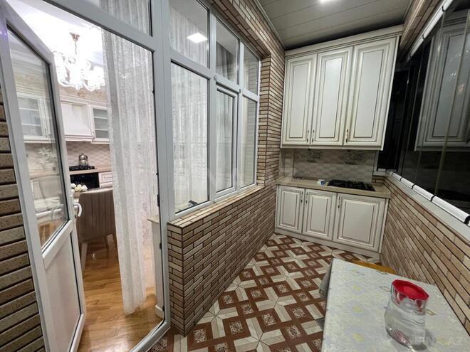 Продаётся 3-комн. вторичка 136 м², м. Кара Караев, photo 14 from 17