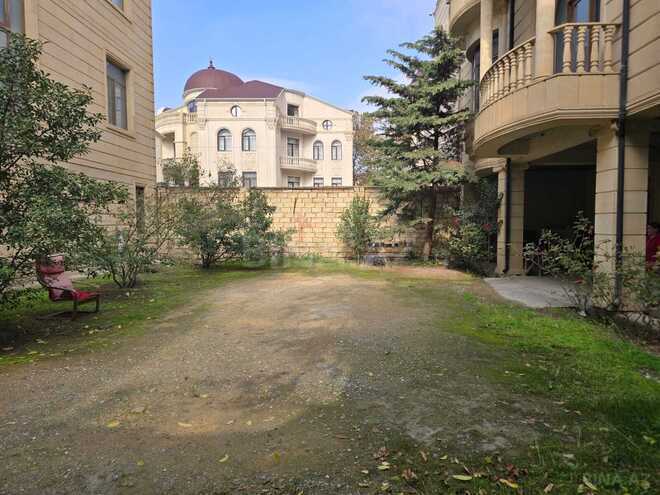 Satılır 20 otaqlı həyət evi/bağ evi 1 000 m², Gənclik m., photo 16 from 18