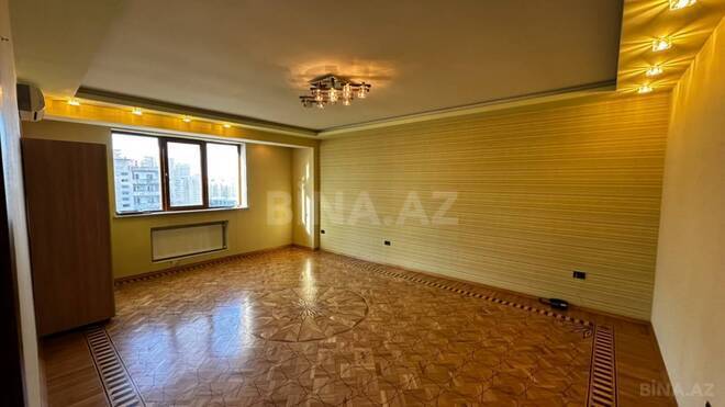 Продаётся 3-комн. вторичка 122 м², м. Элмляр Академиясы, photo 6 from 21