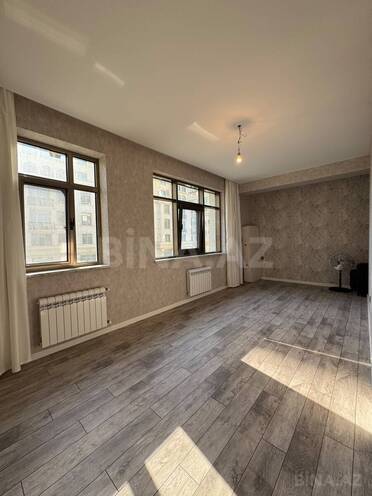 Продаётся 3-комн. новостройка 130 м², м. Элмляр Академиясы, photo 8 from 13