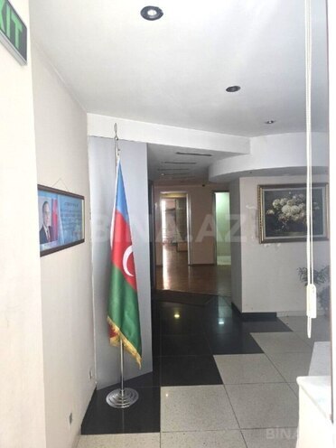 Satılır  obyekt 679 m², 28 May m., photo 1 from 12