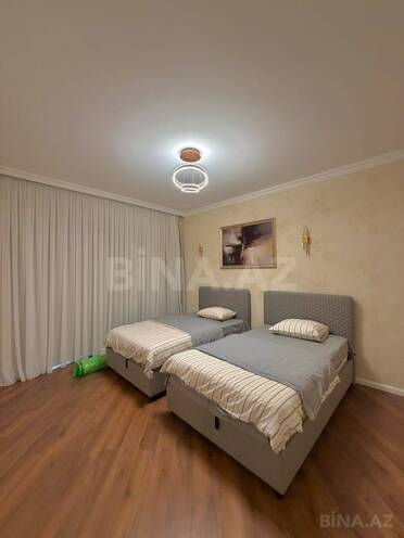Satılır 4 otaqlı həyət evi/bağ evi 250 m², Şüvəlan q., photo 11 from 31