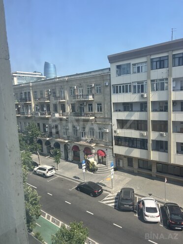 İcarəyə verilir 3 otaqlı köhnə tikili 90 m², Sahil m., photo 3 from 23