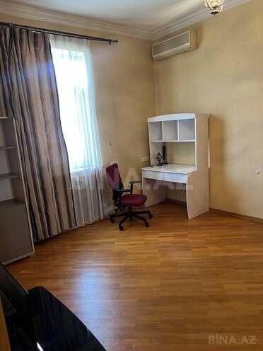 İcarəyə verilir 3 otaqlı köhnə tikili 90 m², Sahil m., photo 14 from 23