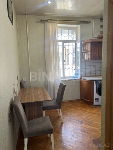 İcarəyə verilir 3 otaqlı köhnə tikili 90 m², Sahil m., photo 10 from 23