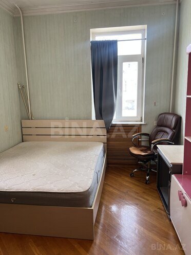 İcarəyə verilir 3 otaqlı köhnə tikili 90 m², Sahil m., photo 15 from 23
