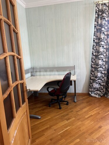 İcarəyə verilir 3 otaqlı köhnə tikili 90 m², Sahil m., photo 19 from 23