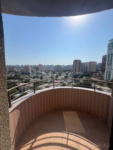 Сдаётся 3-комн. новостройка 130 м², м. Низами, photo 8 from 18
