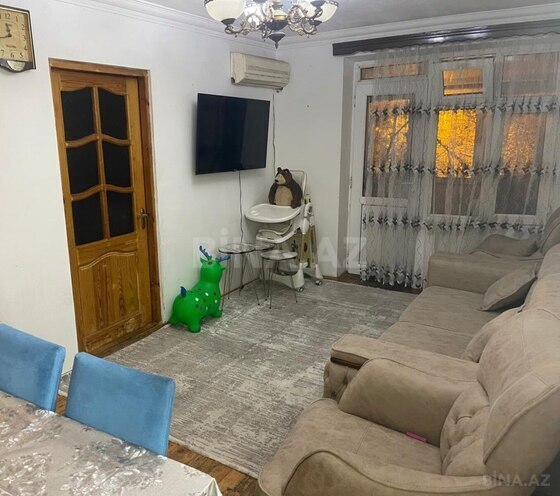 Продаётся 3-комн. вторичка 55 м², м. Нариман Нариманов, photo 1 from 14