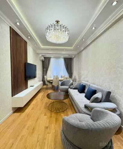 Продаётся 2-комн. вторичка 80 м², м. Насими, photo 1 from 8