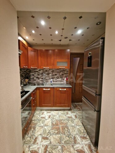 Продаётся 3-комн. вторичка 82 м², м. Иншаатчылар, photo 12 from 19