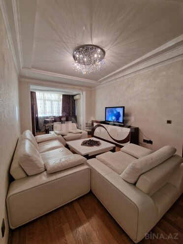 Продаётся 3-комн. вторичка 82 м², м. Иншаатчылар, photo 10 from 19