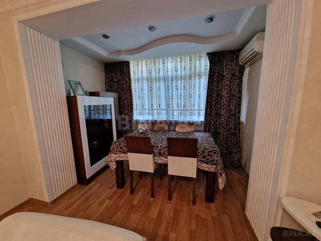 Продаётся 3-комн. вторичка 82 м², м. Иншаатчылар, photo 7 from 19