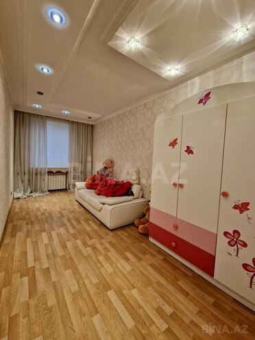 Продаётся 3-комн. вторичка 82 м², м. Иншаатчылар, photo 17 from 19