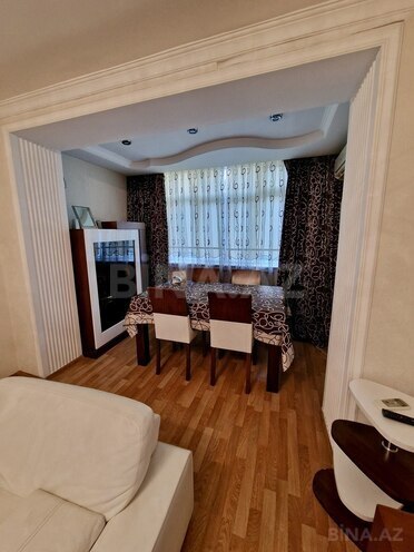 Продаётся 3-комн. вторичка 82 м², м. Иншаатчылар, photo 9 from 19