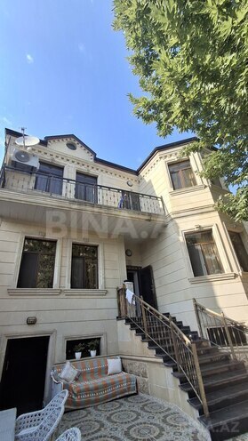 Продаётся 7-комн. дом/дача 285 м², м. Насими, photo 1 from 18