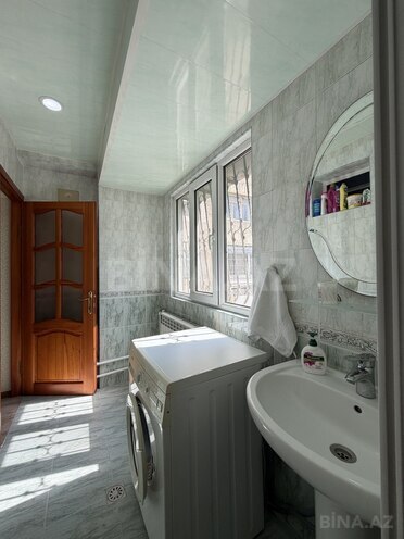 Satılır 4 otaqlı köhnə tikili 100 m², Bakıxanov q., photo 21 from 27