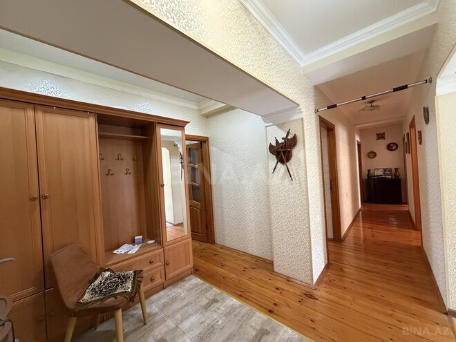 Satılır 4 otaqlı köhnə tikili 100 m², Bakıxanov q., photo 13 from 27