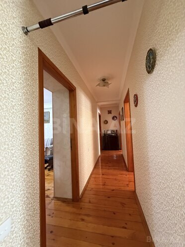 Satılır 4 otaqlı köhnə tikili 100 m², Bakıxanov q., photo 12 from 27