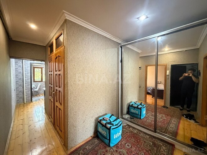 Satılır 2 otaqlı köhnə tikili 65 m², Xalqlar Dostluğu m., photo 13 from 19