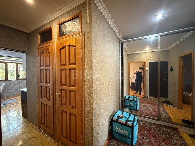 Satılır 2 otaqlı köhnə tikili 65 m², Xalqlar Dostluğu m., photo 15 from 19