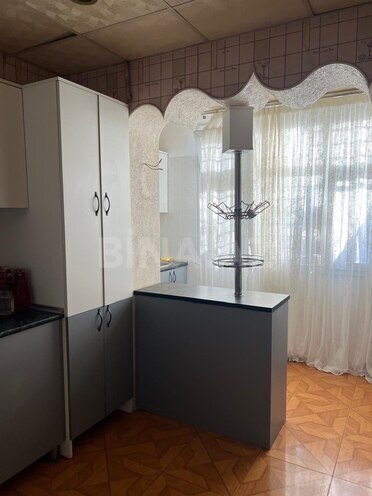 Продаётся 3-комн. вторичка 75 м², м. Ази Асланов, photo 9 from 14