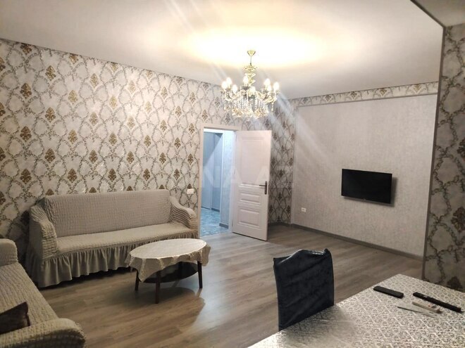 Сдаётся 3-комн. новостройка 70 м², м. Кара Караев, photo 1 from 10