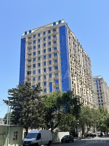 Продаётся 3-комн. новостройка 141 м², м. 8 ноября, photo 1 from 7