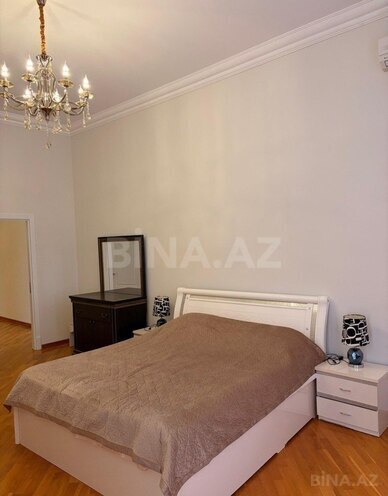 Сдаётся 4-комн. новостройка 220 м², м. Низами, photo 8 from 23