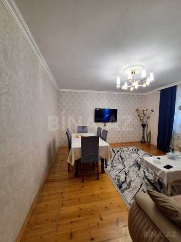 Satılır 4 otaqlı köhnə tikili 72 m², Bakıxanov q., photo 1 from 20