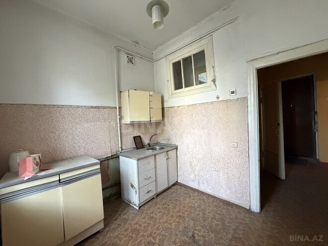 Satılır 2 otaqlı köhnə tikili 55 m², Bakıxanov q., photo 12 from 19