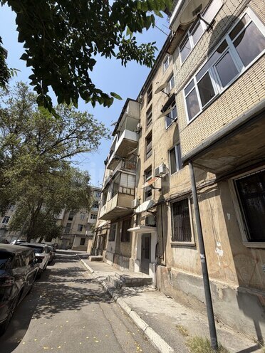 Satılır 2 otaqlı köhnə tikili 55 m², Bakıxanov q., photo 18 from 19