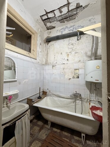 Satılır 2 otaqlı köhnə tikili 55 m², Bakıxanov q., photo 14 from 19