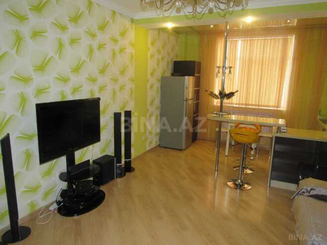 Сдаётся 3-комн. новостройка 89 м², м. Гянджлик, photo 1 from 19