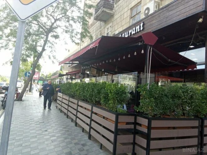 Сдаётся  объект 105 м², м. Элмляр Академиясы, photo 1 from 8