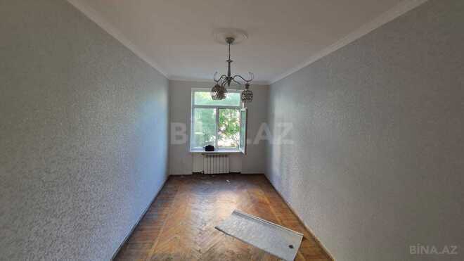 Satılır 2 otaqlı köhnə tikili 50 m², İnşaatçılar m., photo 1 from 14