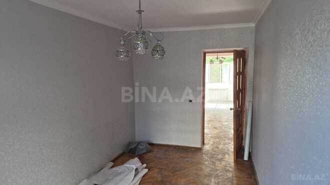 Satılır 2 otaqlı köhnə tikili 50 m², İnşaatçılar m., photo 11 from 14