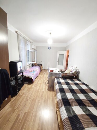 Satılır 1 otaqlı köhnə tikili 35 m², Neftçilər m., photo 1 from 12