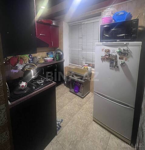 Satılır 3 otaqlı köhnə tikili 75 m², İnşaatçılar m., photo 11 from 12