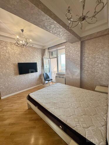Сдаётся 3-комн. новостройка 130 м², м. Кара Караев, photo 6 from 24